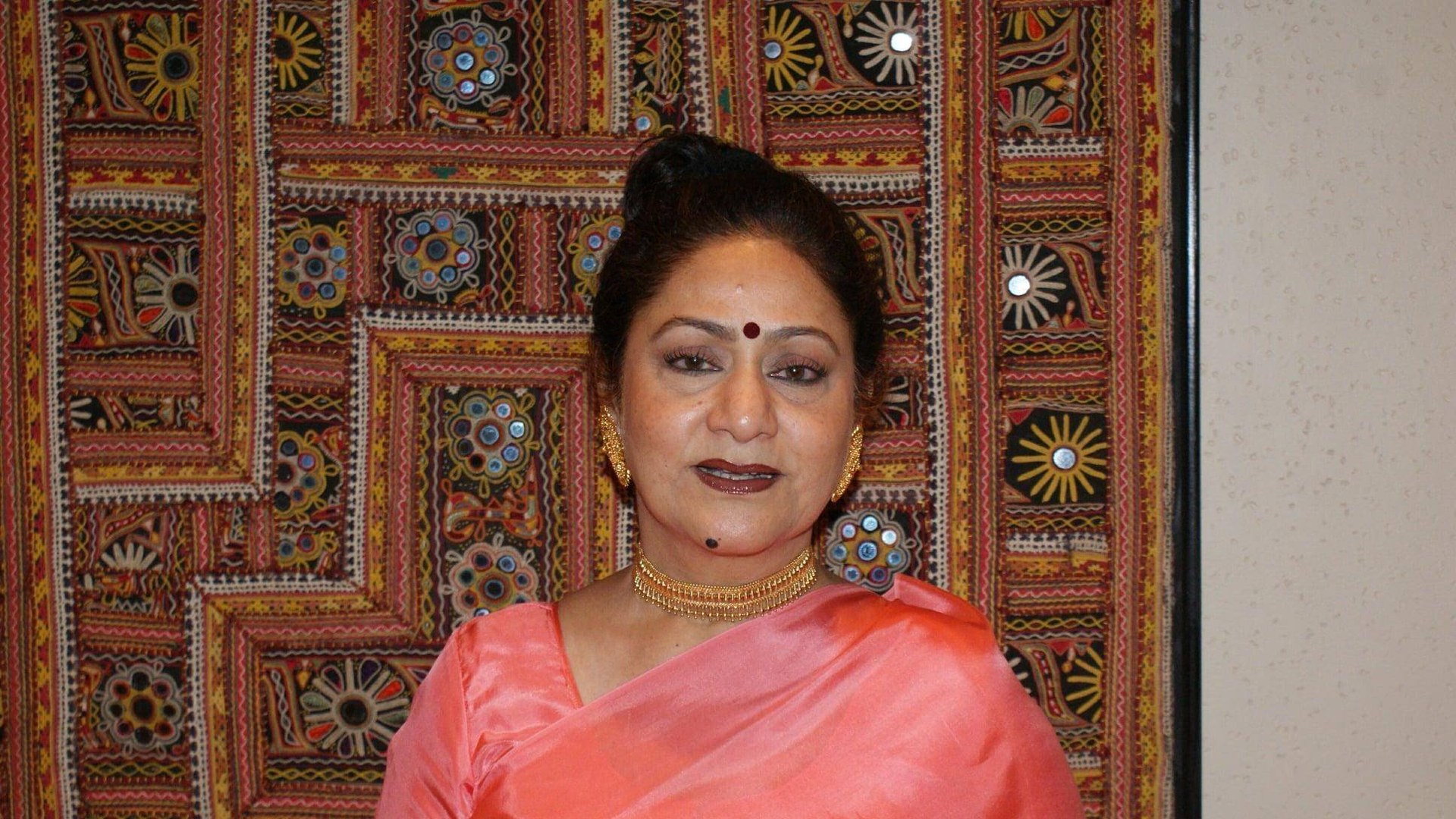 Aruna Irani Resumes Work Following Husband's Death