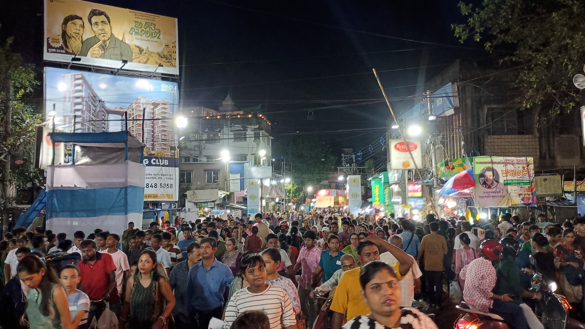 Durga Puja Pandals Draw Millions; Safety Concerns Mount Amid Crowds