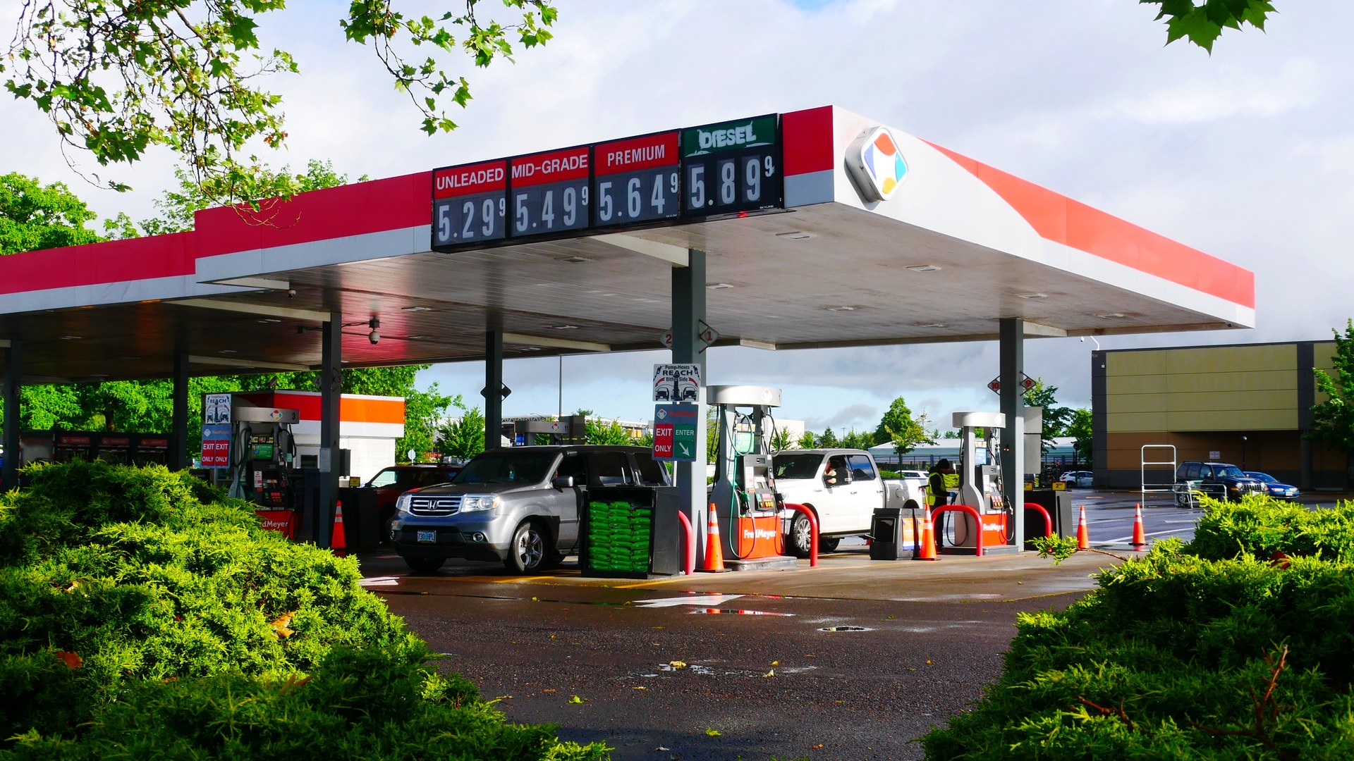 U.S. Gasoline prices rise under Trump's second term