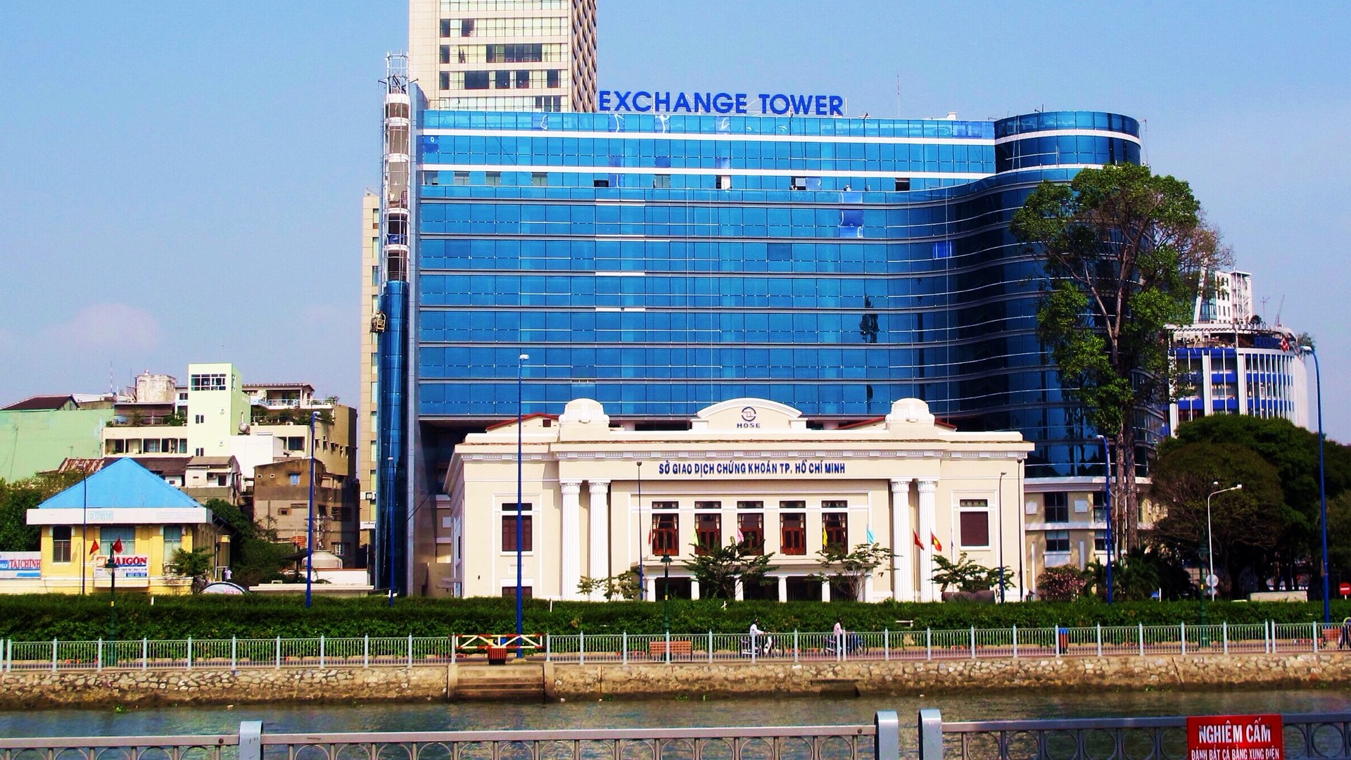 Vietnam, UK forge investment partnership to develop capital markets