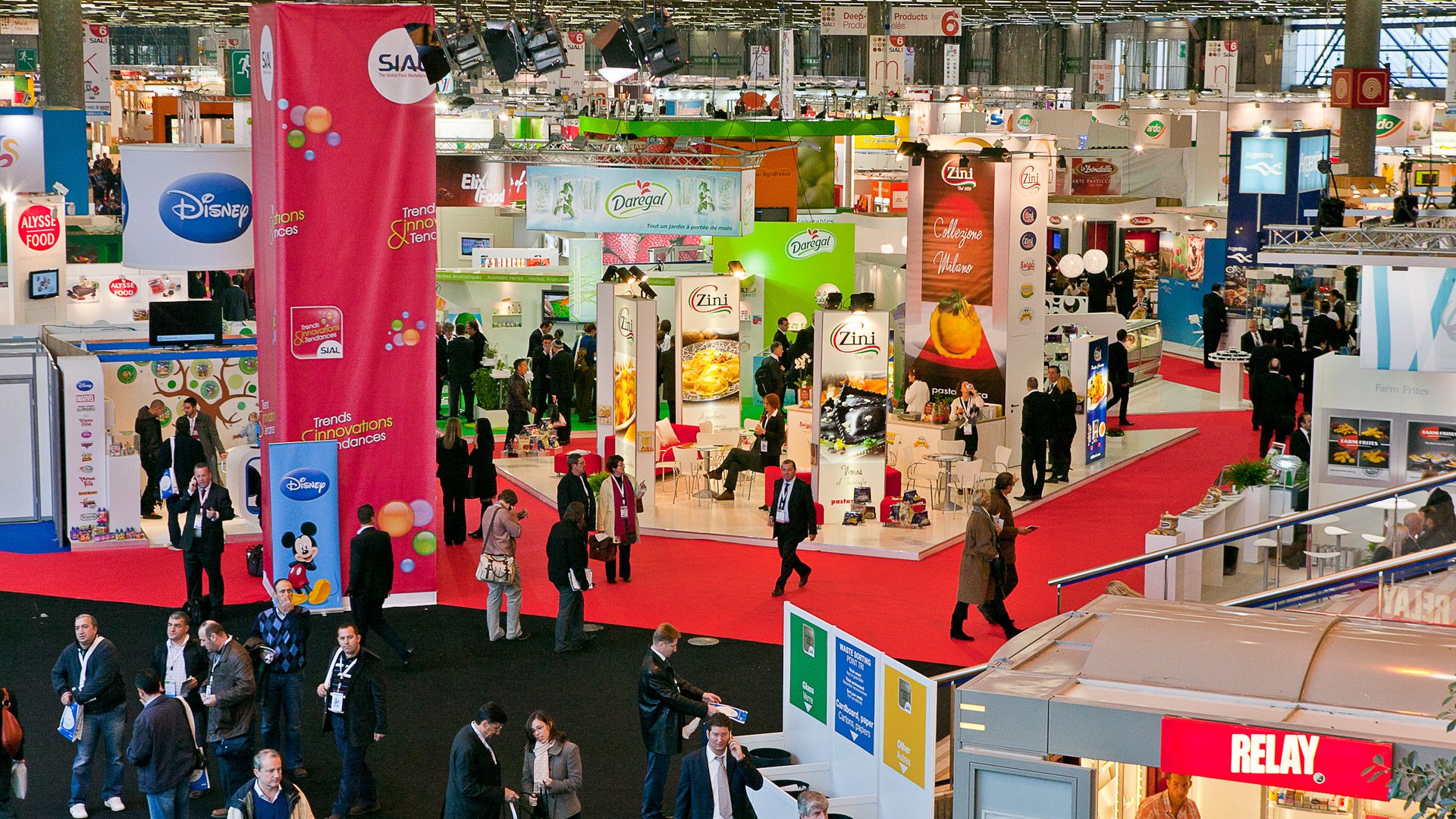 Vietnamese firms showcase agricultural exports at Paris food trade show