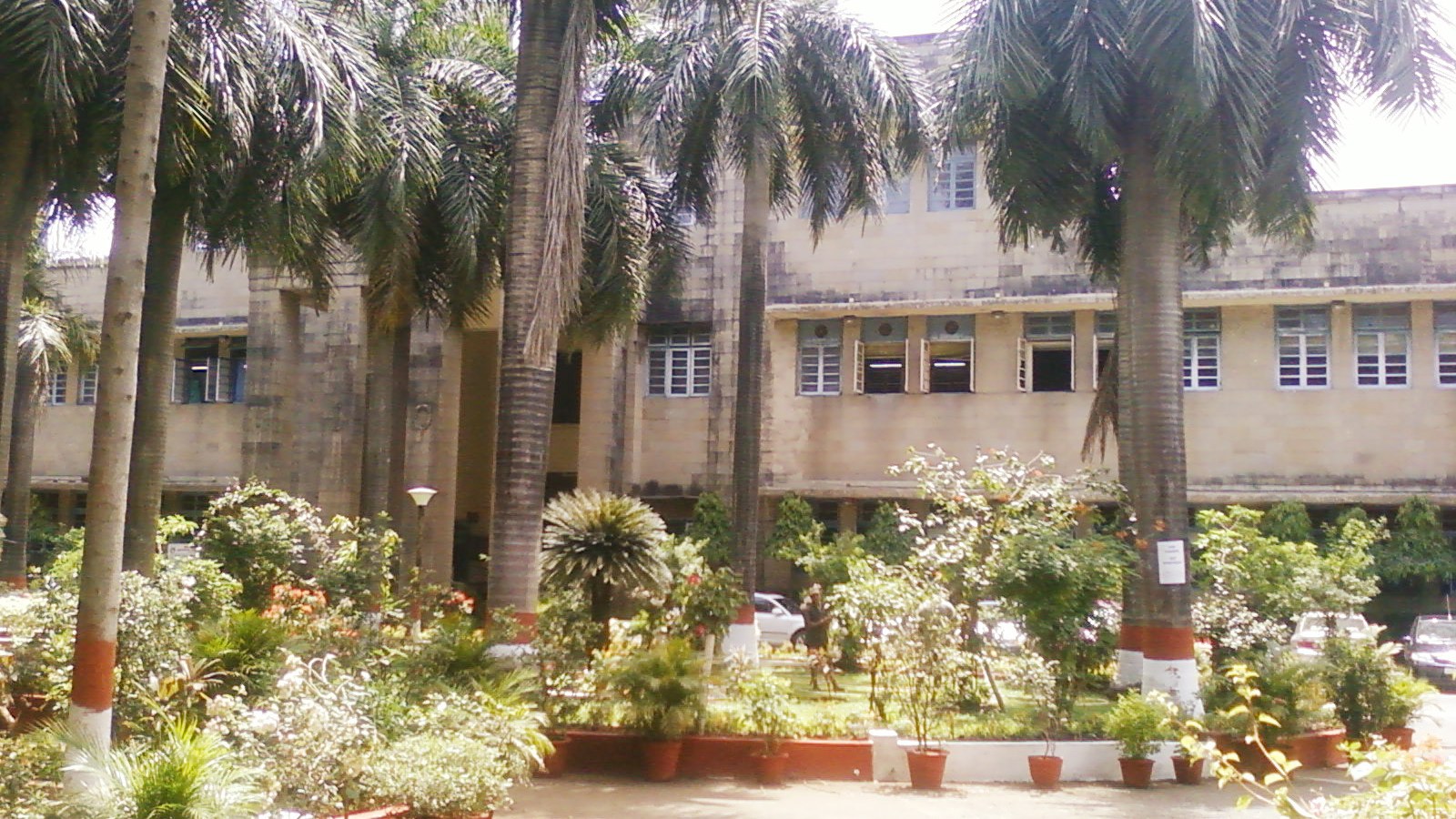 ICT Student Found Dead in Mumbai Hostel Room