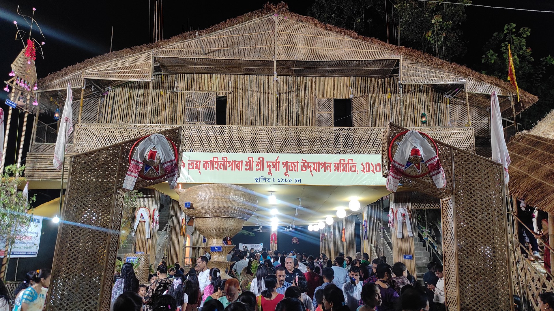 गुवाहाटी में 'नगलोक' थीम पर दुर्गा पूजा ने तोड़े सभी रिकॉर्ड