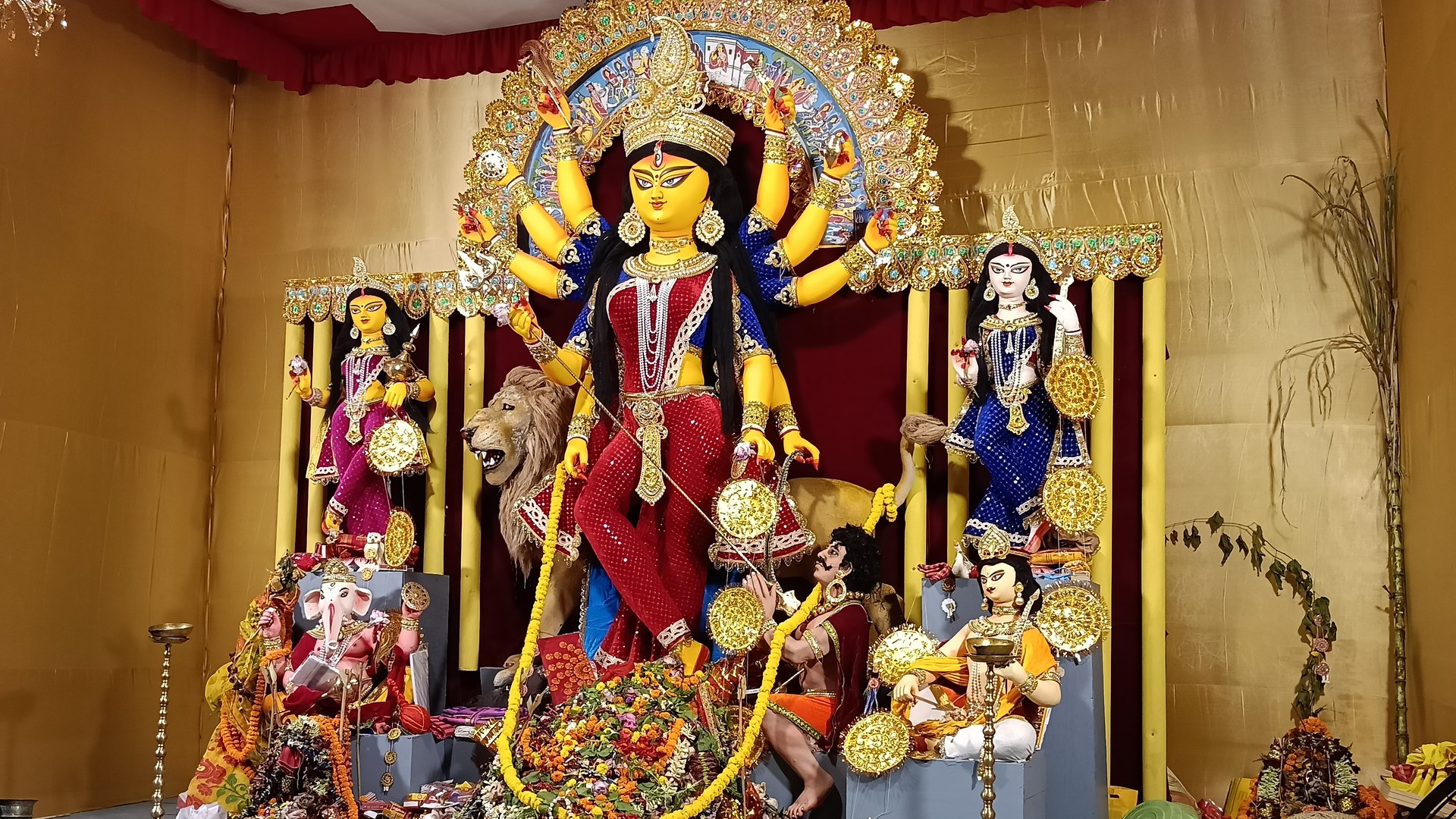पश्चिम बंगाल के पूर्व मंत्री इंद्रनील सेन दुर्गा पूजा पास बिक्री में अनियमितता के लिए गिरफ्तार
