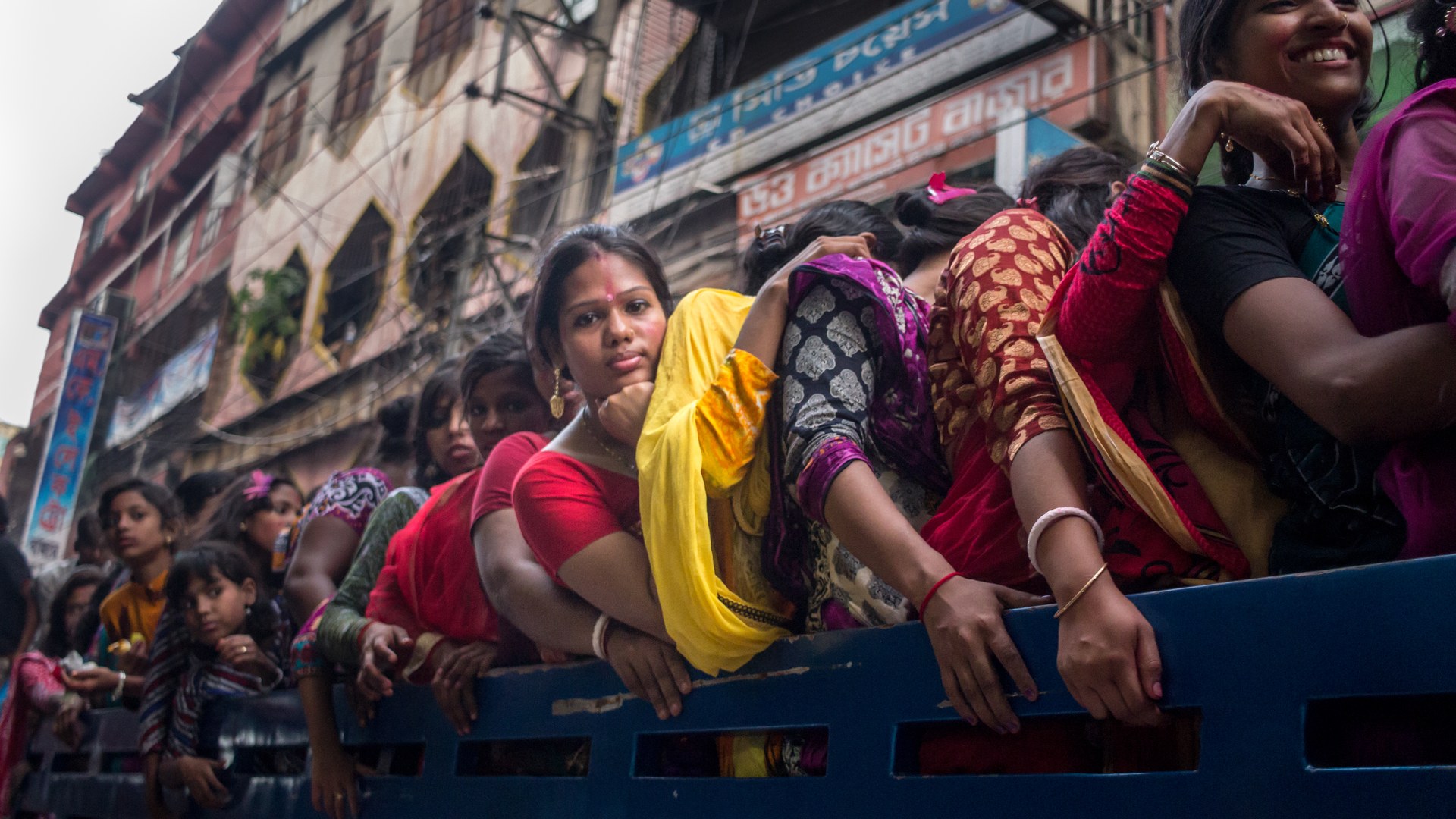 Bangladesh Police Chief Vows to Protect Durga Puja Celebrations