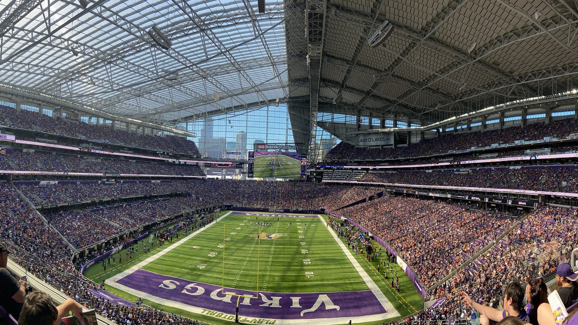 Minnesota Vikings remain NFL's only unbeaten team at 6-0