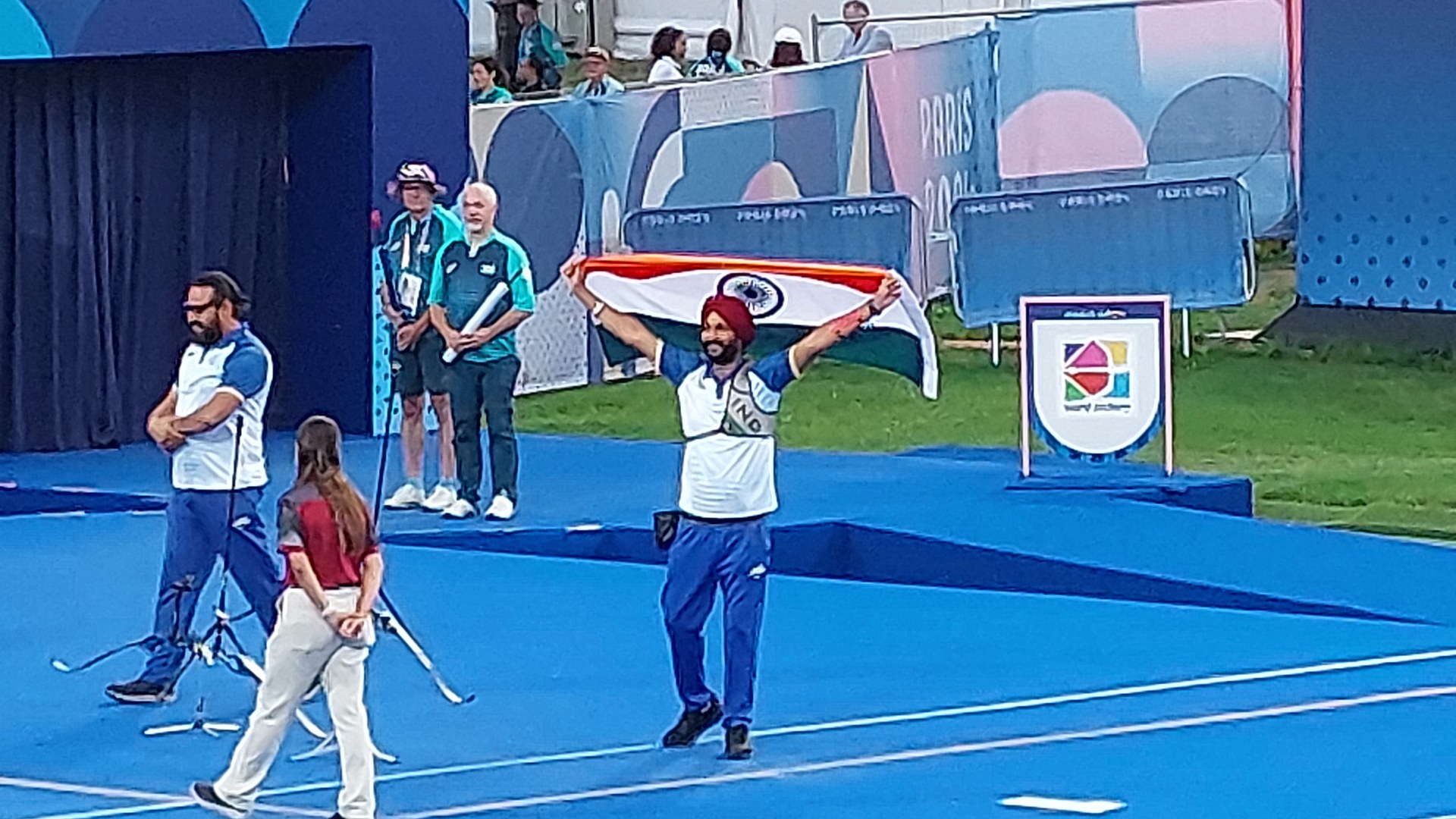 Harvinder, Vijay Claim Gold in Men's Recurve Doubles at Paralympics