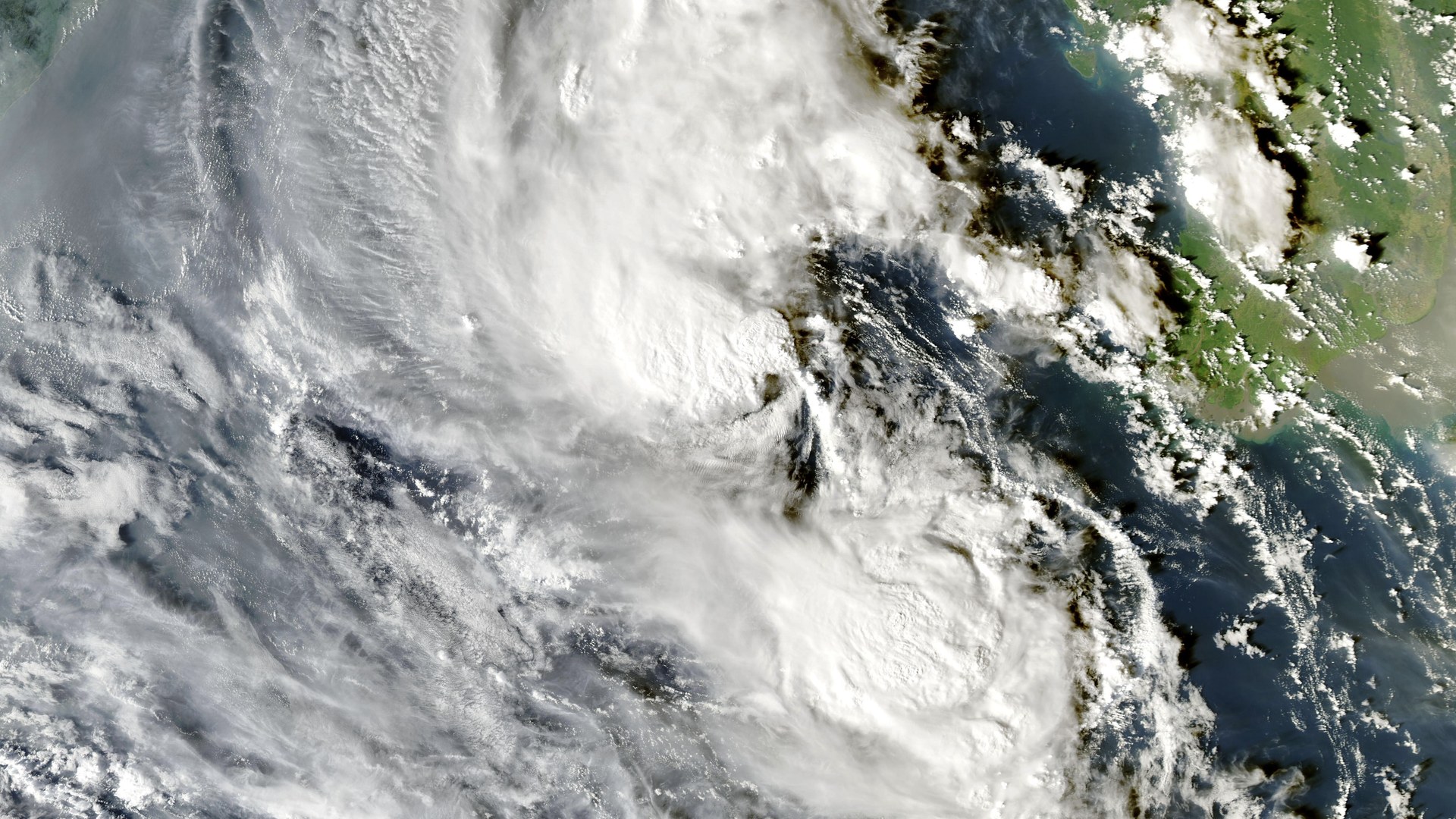 Heavy Rainfall Alert Issued as Deep Depression Intensifies Over Bay