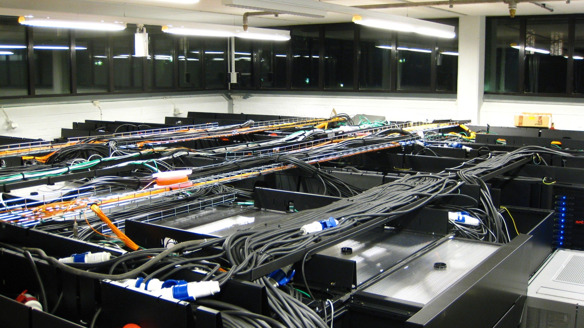 Critical vulnerability forces global website shutdowns across internet infrastructure