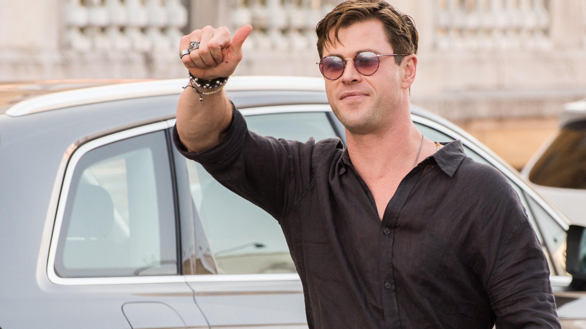 Hollywood star Chris Hemsworth spotted at Changi City Point shopping mall