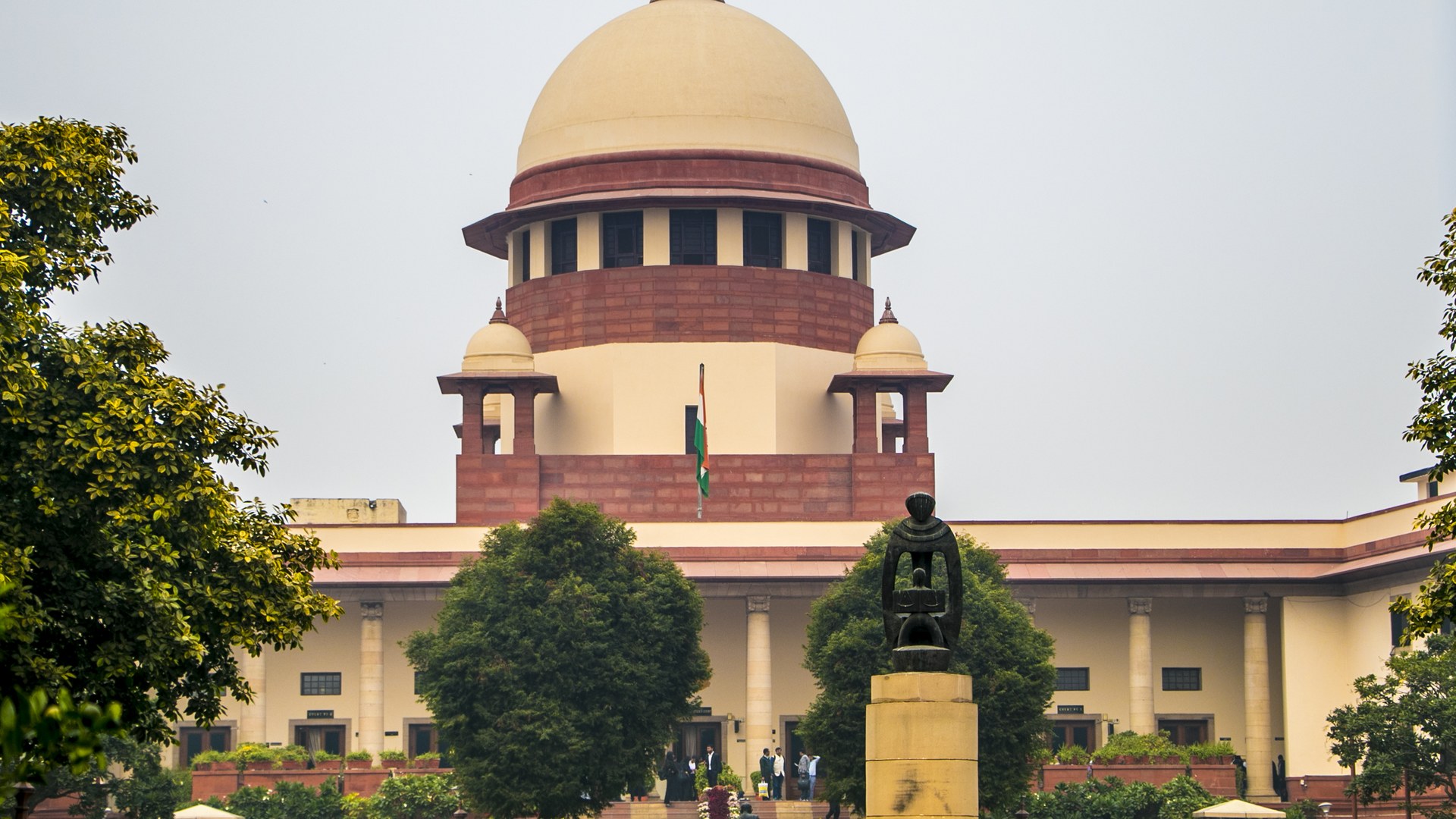 Supreme Court Warns Centre on Stalled Delhi Road Safety Project