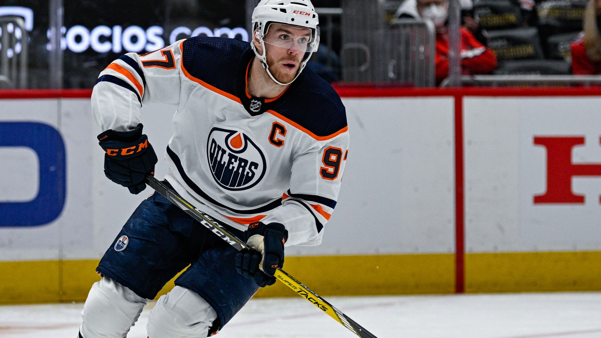 Draisaitl hails McDavid after Oilers captain breaks franchise scoring record