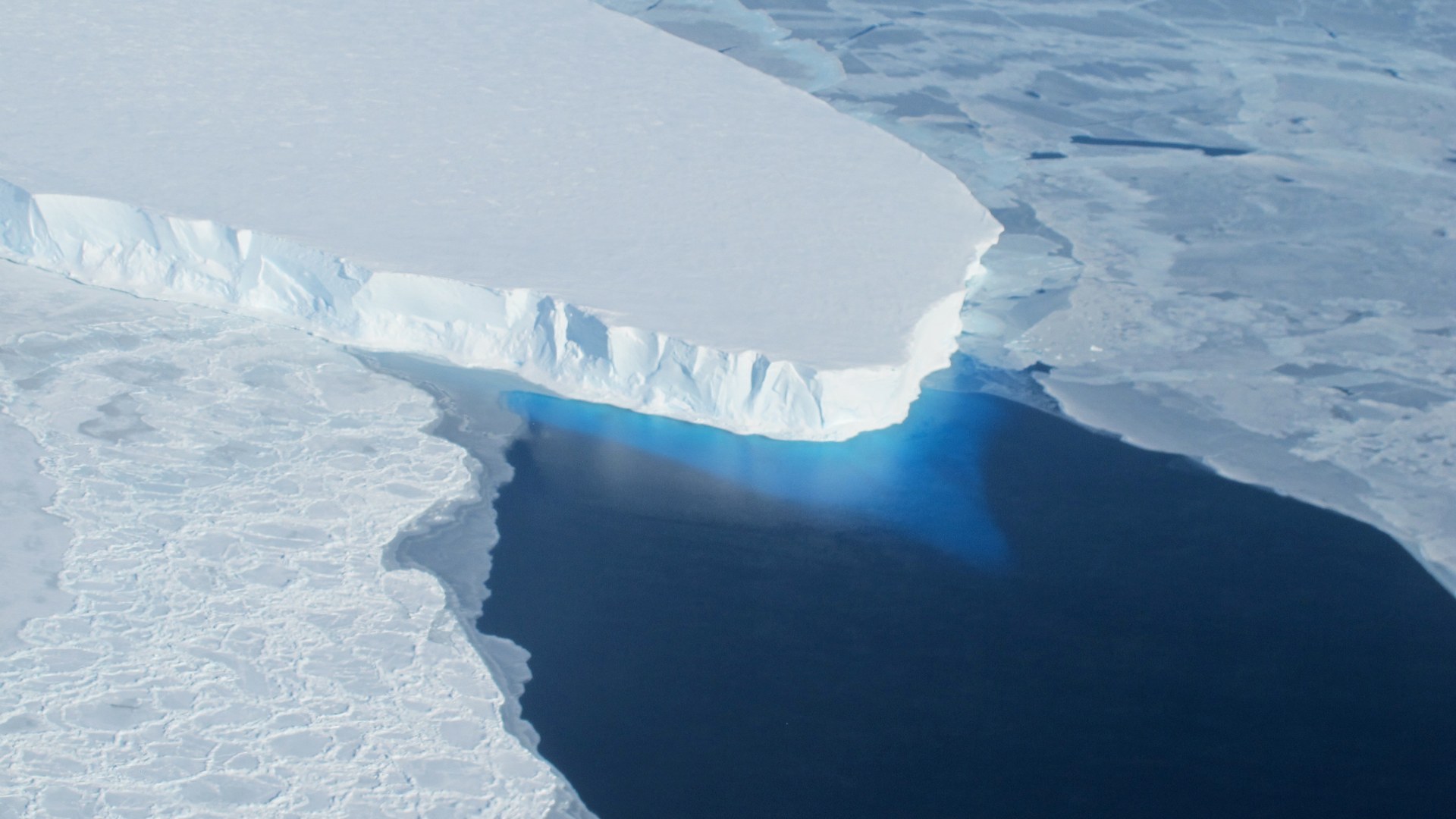 Antarctic 'Doomsday Glacier' Poses Greater Sea-Level Risk Than Expected