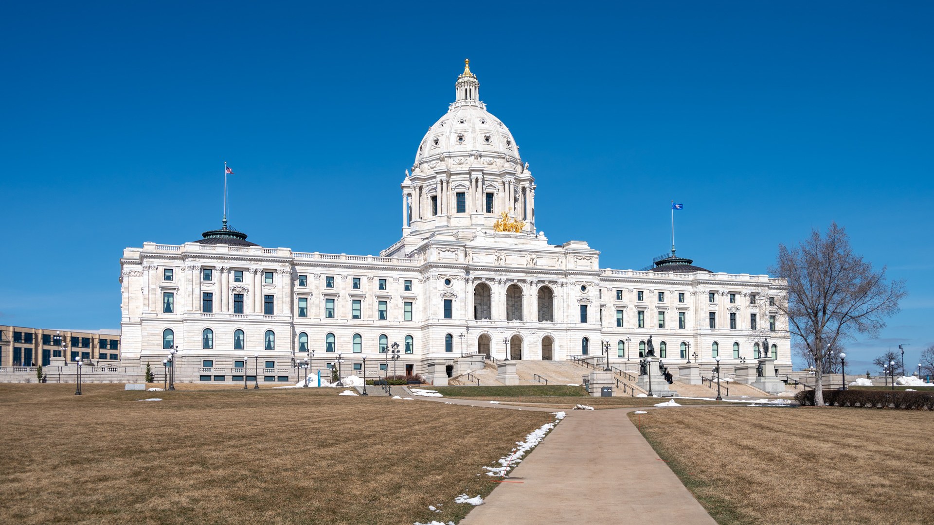 Minnesota Senate contenders clash over fraud claims, cost-of-living