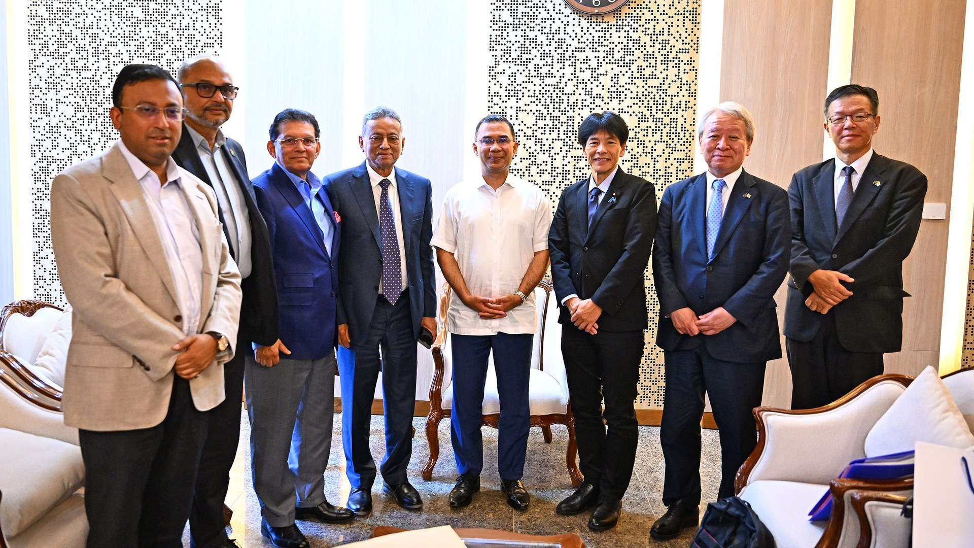 ছয়টি চুক্তি স্বাক্ষর, জাপান দুটি ঋণ প্রকল্পের প্রতিশ্রুতি