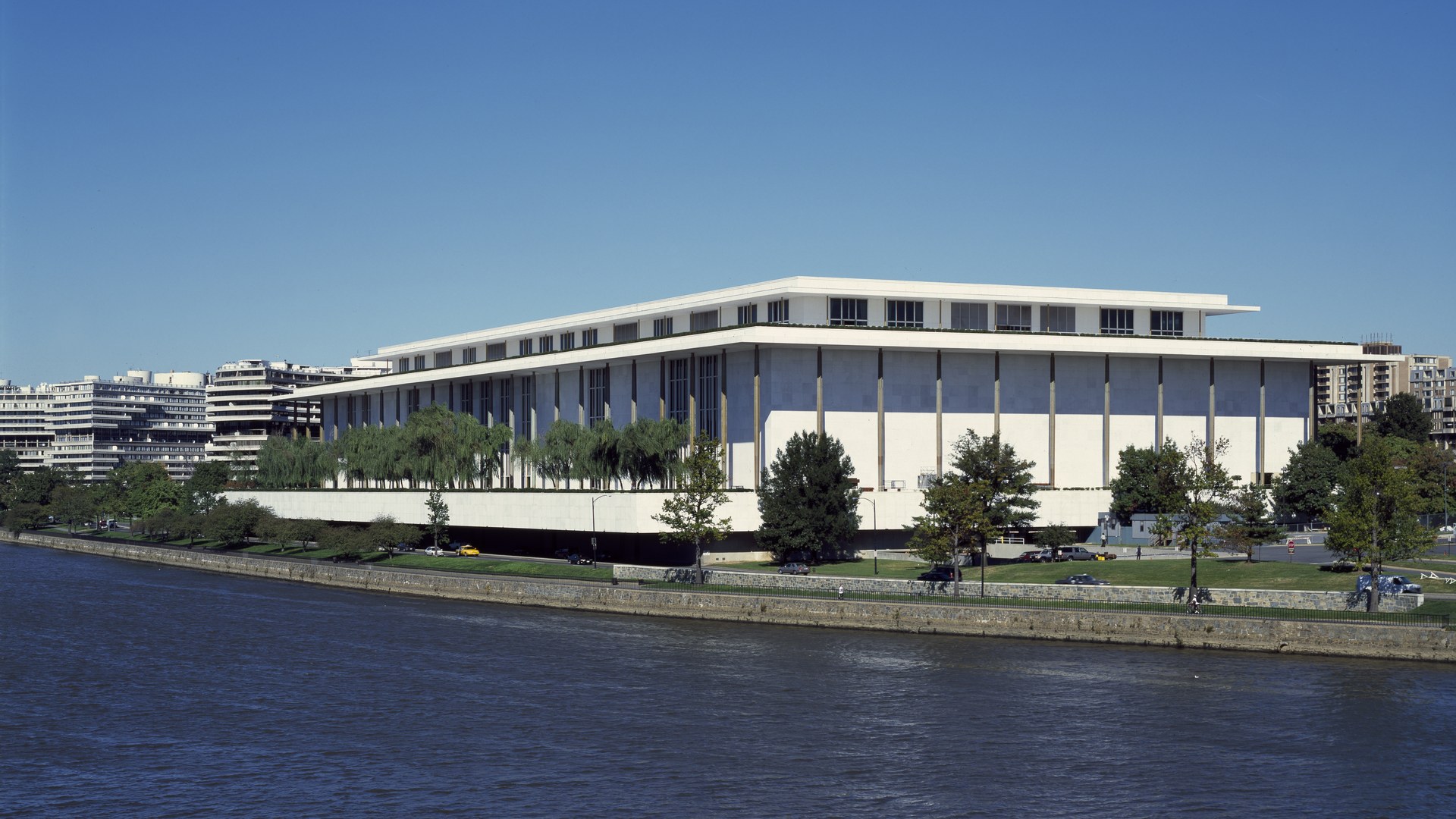 Kennedy Center donors express concern over artwork preservation